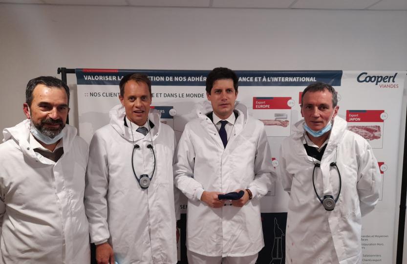 Le ministre de l'agriculture Julien Denormandie en visite à la Cooperl à Lamballe en Bretagne