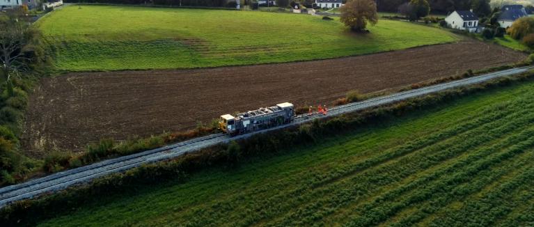 Fin de la première phase des travaux de rénovation de la ligne de fret ferroviaire entre Vitré et Gérard (35)